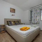 Apartman Navy *