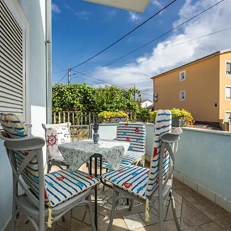 Navy Apartments Апартаменты *