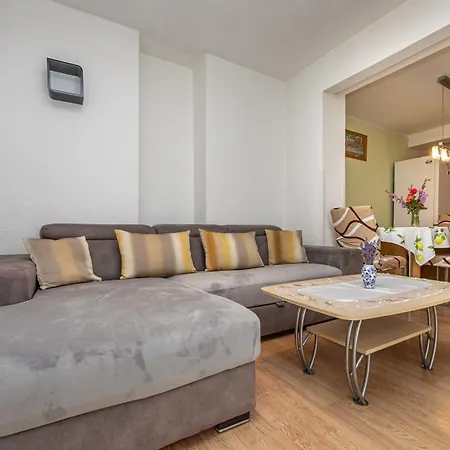 Navy Apartments * Ядраново