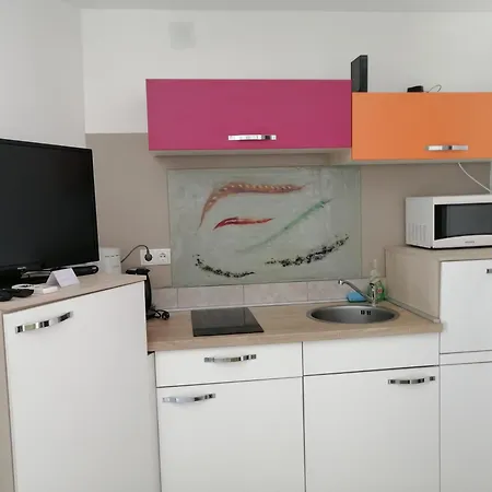 Апартаменты Navy Apartments