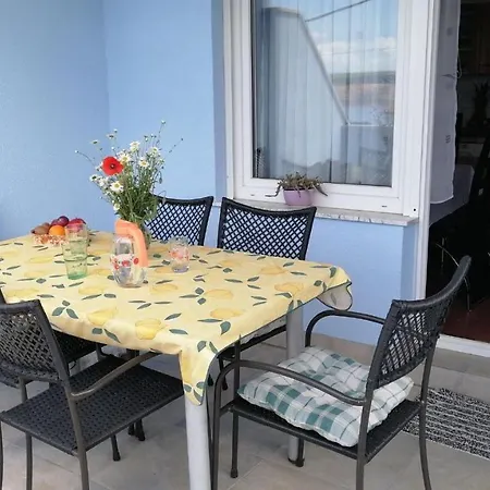 Navy Apartments Апартаменты *